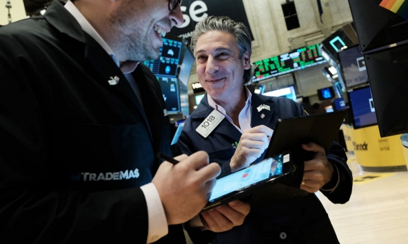 Chứng khoán Mỹ tăng phiên thứ hai liên tiếp sau khi Fed công bố biên bản cuộc họp