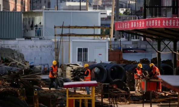 Lợi nhuận công nghiệp của Trung Quốc giảm mạnh trong 10 tháng đầu năm