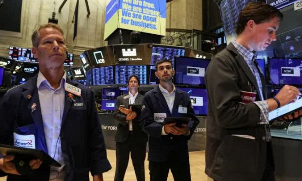 Chứng khoán Mỹ trượt dốc sau diễn biến dịch bệnh ở Trung Quốc