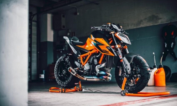 Bảng giá xe KTM tháng 12/2022 mới nhất