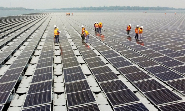 Mỹ tăng thuế đối pin năng lượng mặt trời sau khi phát hiện Trung Quốc trốn thuế