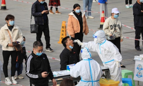 Trung Quốc nới lỏng kiểm soát nhưng chưa có dấu hiệu kết thúc chiến lược 'zero COVID'