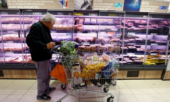 Người châu Âu cắt giảm chi tiêu, dấu hiệu suy thoái sắp tới