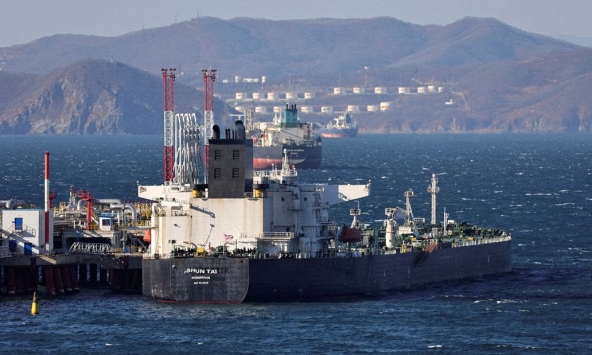 Giá dầu sẽ cao hơn mức giá trần đối với dầu của Nga nếu Trung Quốc mở cửa trở lại