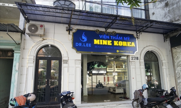 Nhiều cơ sở làm đẹp gắn biển 'Thẩm mỹ viện' khiến người dân nhầm lẫn