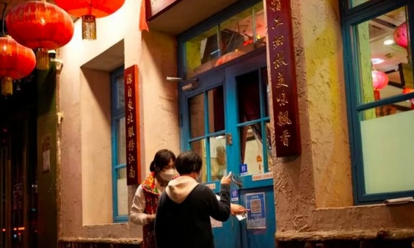 Người tiêu dùng Trung Quốc thận trọng với việc 'vung tiền' mua sắm