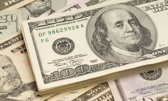 Đồng bạc xanh lấy lại đà tăng trước thời điểm Mỹ công bố nhiều dữ liệu kinh tế quan trọng