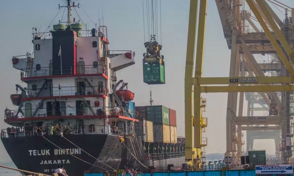 ADB hạ dự báo tăng trưởng kinh tế châu Á trong báo cáo mới nhất