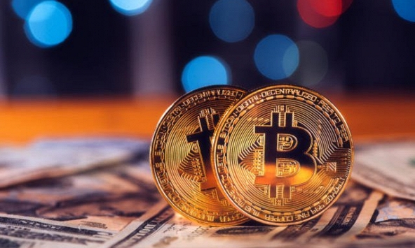 Thị trường ảm đạm, Bitcoin trượt dốc không phanh