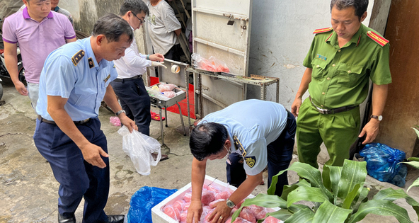 Thu giữ hàng trăm ký chả cá mè nhiễm hàn the