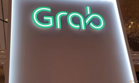 Grab cắt giảm chi phí và đóng băng tiền lương