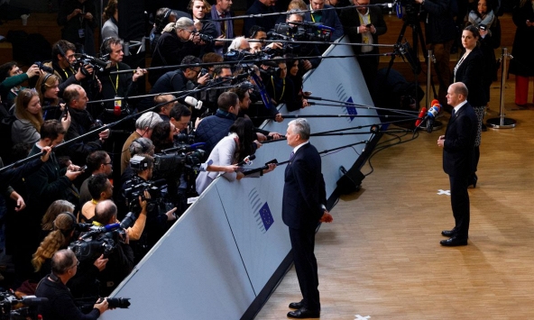 Lãnh đạo EU nhất trí tăng trừng phạt Nga, thêm viện trợ cho Ukraina