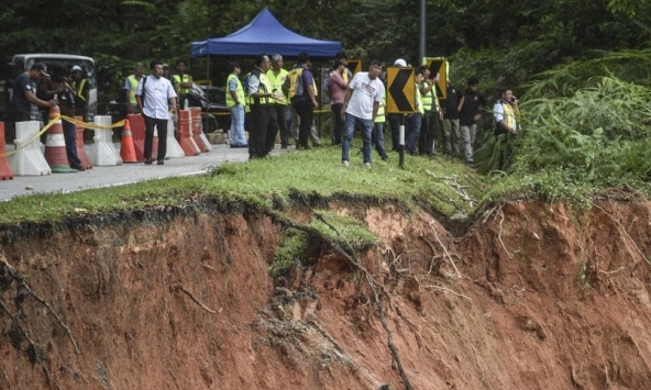 Số nạn nhân trận lở đất ở Malaysia tăng lên 21 người, trong đó có 5 trẻ em