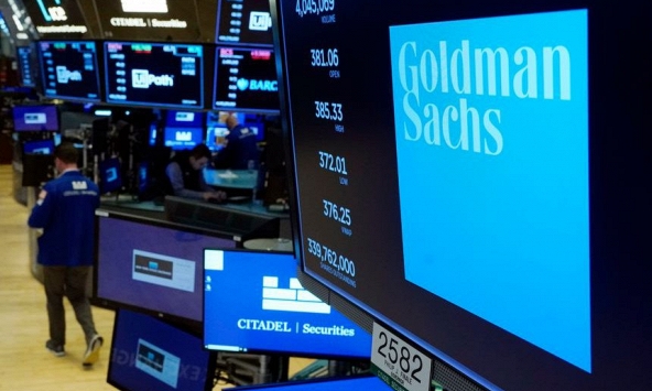 Goldman Sachs lên kế hoạch cắt giảm tiền thưởng, sa thải hàng ngàn người


