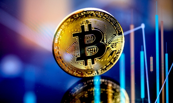 Bitcoin phục hồi nhẹ trước lập trường 'diều hâu' của Fed