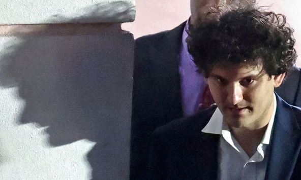 Sam Bankman-Fried bất ngờ đồng ý dẫn độ về Mỹ