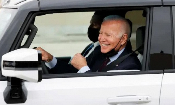 5 điều cần biết trước giờ chứng khoán Mỹ mở cửa vào thứ Ba (20/12)