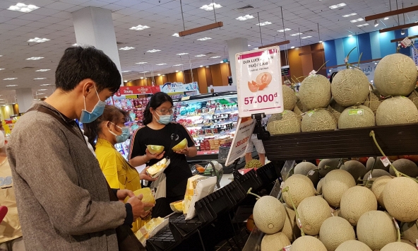 Càng về cuối năm, giá nhiều loại trái cây càng tăng