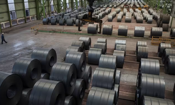 Giá nhựa và thép châu Á sụt giảm khi xuất khẩu tăng mạnh từ Trung Quốc