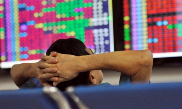 Thanh khoản duy trì mức thấp, VN-Index giảm 35 điểm trong phiên đầu tuần
