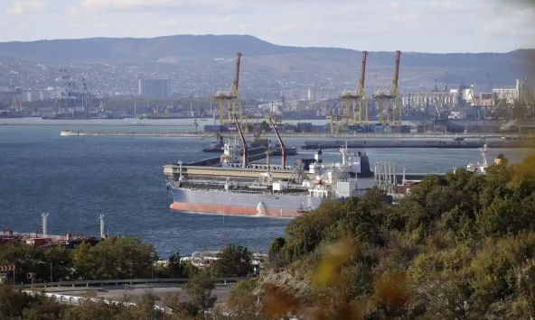 Nga cấm xuất khẩu dầu với các nước áp giá trần