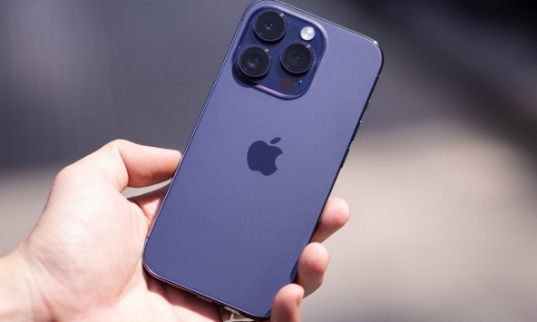 Apple chiếm 42% thị phần và dẫn đầu doanh thu điện thoại thông minh quý III toàn cầu nhờ 5G