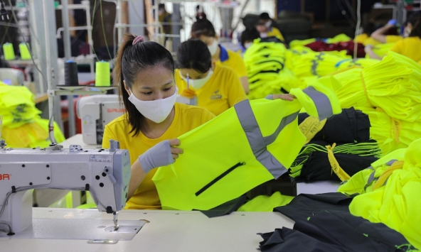 Xuất khẩu của Việt Nam ước đạt hơn 371 tỷ USD trong năm 2022