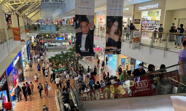 Quỹ tín thác đầu tư bất động sản lớn nhất châu Á mua trung tâm mua sắm Singapore