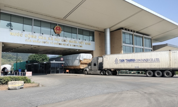 Từ 8/1, hàng hóa xuất khẩu sang Trung Quốc được gỡ bỏ xét nghiệm phòng chống COVID-19