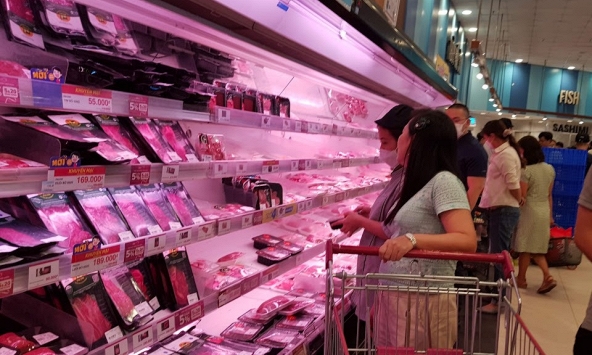 Một số siêu thị tiếp tục chính sách khuyến mãi cho khách hàng