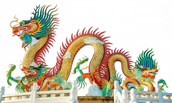 Xem tuổi xông đất 2023 cho gia chủ tuổi Bính Thìn 1976