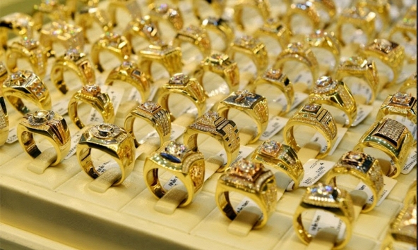 Giá vàng ngày 4/1: Tăng mạnh phiên đầu năm