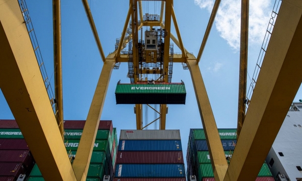 'Gót chân Achilles' của thương mại toàn cầu sẽ lộ rõ vào năm 2023?