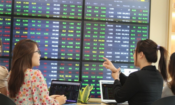 VN-Index có phiên tăng thứ 3 liên tiếp nhờ 'lực đẩy' từ khối ngoại