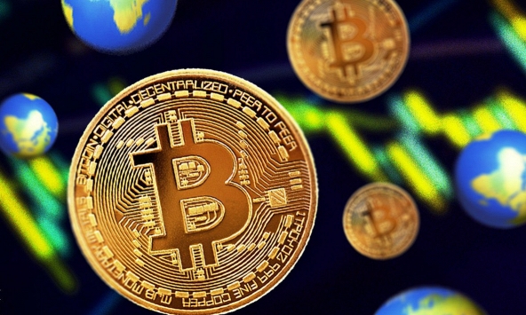 Bitcoin tăng vọt chạm ngưỡng 17.000 USD