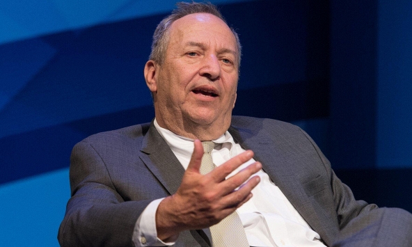 Chuyên gia kinh tế lo ngại về những rủi ro phía trước đối với tăng trưởng toàn cầu