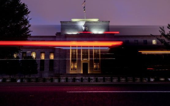 Vì sao lãi suất của Fed có sức ảnh hưởng toàn cầu?