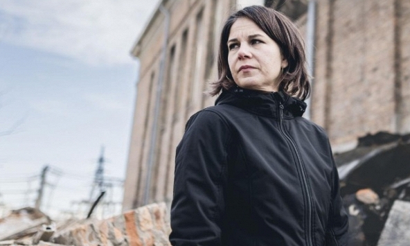 Nữ Ngoại trưởng Đức lần thứ 3 thăm Ukraina