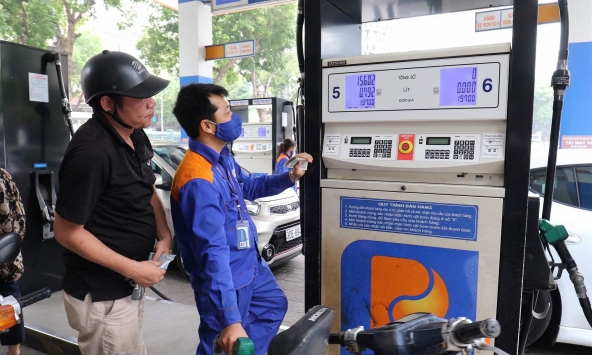 Giá xăng không thay đổi tại kỳ điều chỉnh ngày 11/1