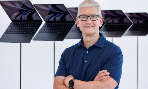 CEO Tim Cook sẽ bị cắt giảm 40% lương trong năm nay