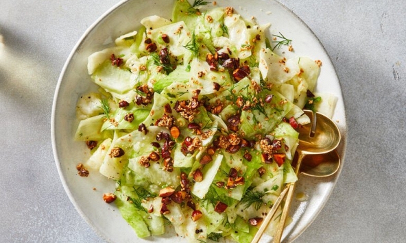 Món ngon mỗi ngày: Salad bắp cải với hạnh nhân