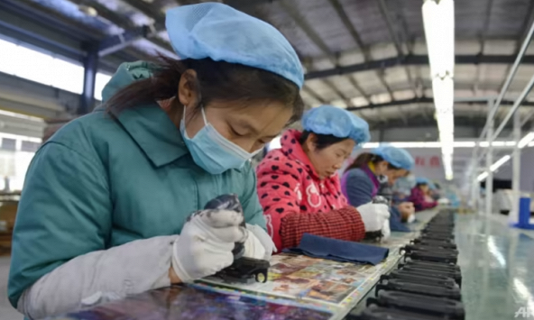 Tăng trưởng năm 2022 của Trung Quốc thấp nhất trong 40 năm