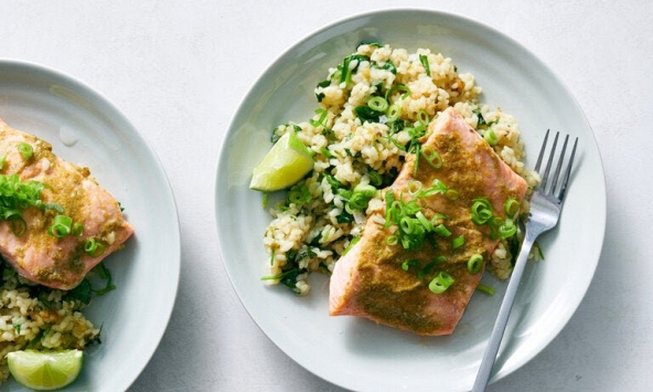 Món ngon mỗi ngày: Cơm cà ri cá hồi