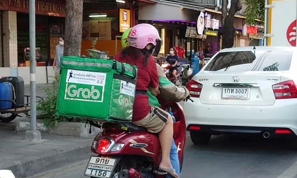 Grab đẩy mạnh dịch vụ giao đồ ăn tại thị trường ASEAN dù tăng trưởng chậm lại