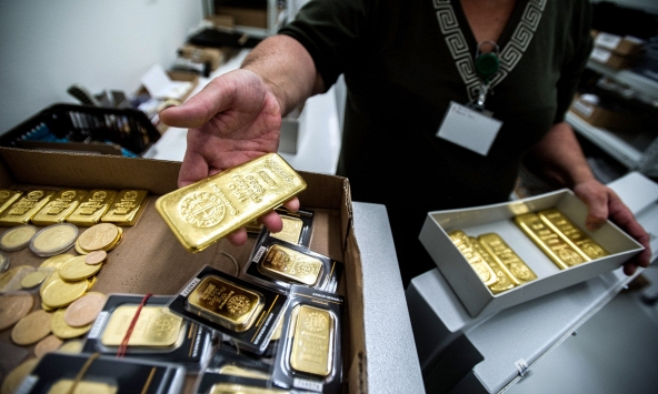 Vàng thế giới tăng do đồng USD suy yếu