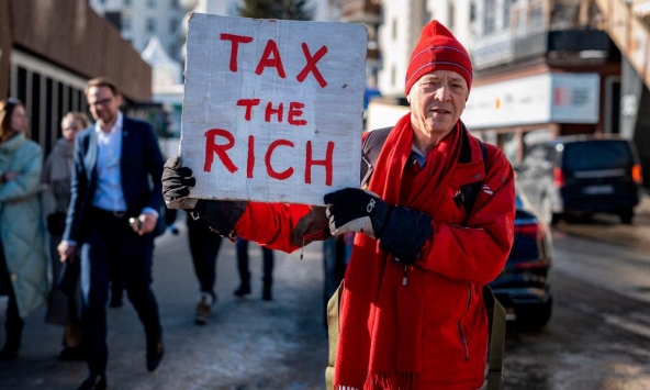 Hơn 200 triệu USD phú kêu gọi đánh thuế người giàu nhiều hơn

