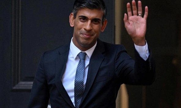 Anh đang đi sau EU và Mỹ trong cuộc đua thúc đẩy tăng trưởng kinh tế

