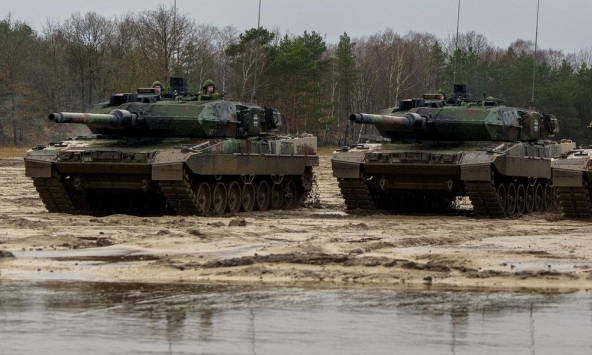 Đức không gửi xe tăng cho Ukraina nhưng không ngăn cản đồng minh