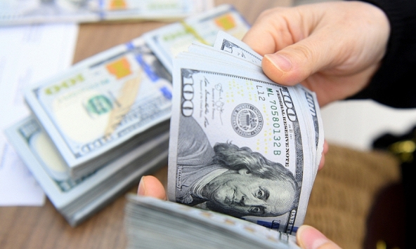 Đồng USD dao động gần mức thấp nhất trong 9 tháng qua
