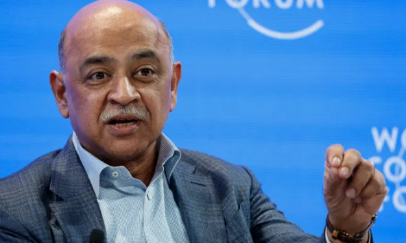 IBM vượt mục tiêu tăng trưởng doanh thu, sẽ cắt giảm 3.900 việc làm